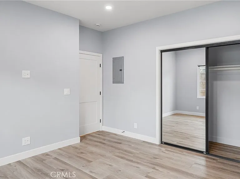 727 E Myrtle Ave #B — Photo 15