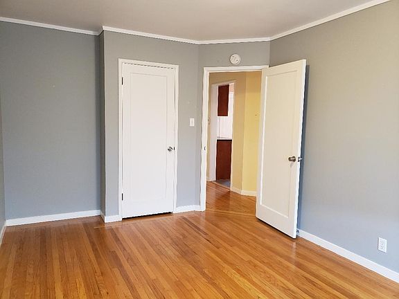 5th image of 229 Duncan St APT 4