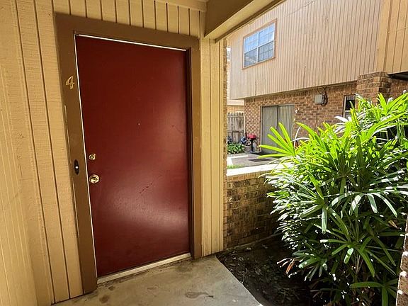4th image of 2809 Treasure Hills Blvd APT 4