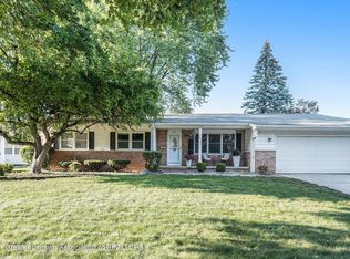 3520 Brisbane Dr, Lansing, MI