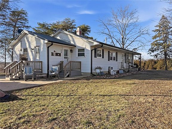 2nd image of 20567 York Rd