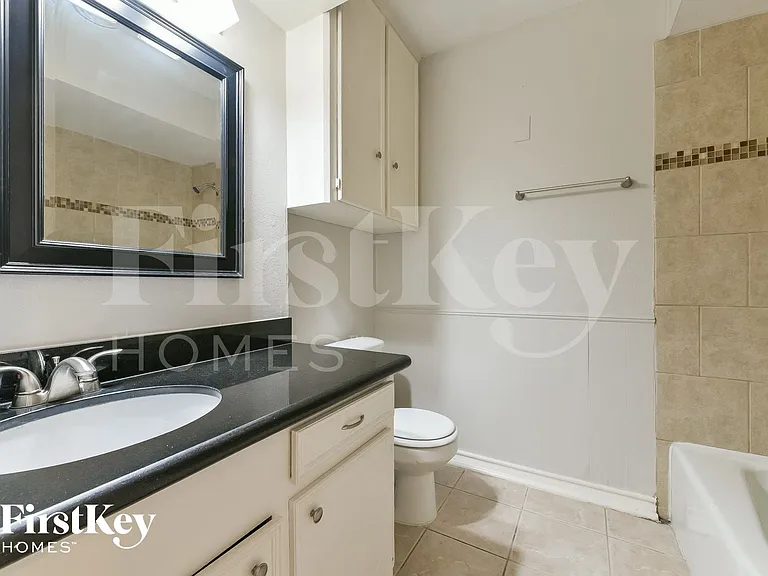 214 Oakwood Dr — Photo 13