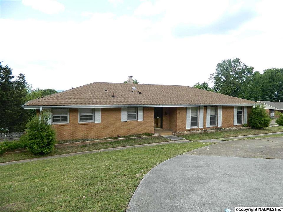 1st image of 4003 Crestview Dr S
