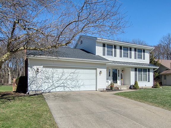 3rd image of 4705 Bluegrass Dr SE