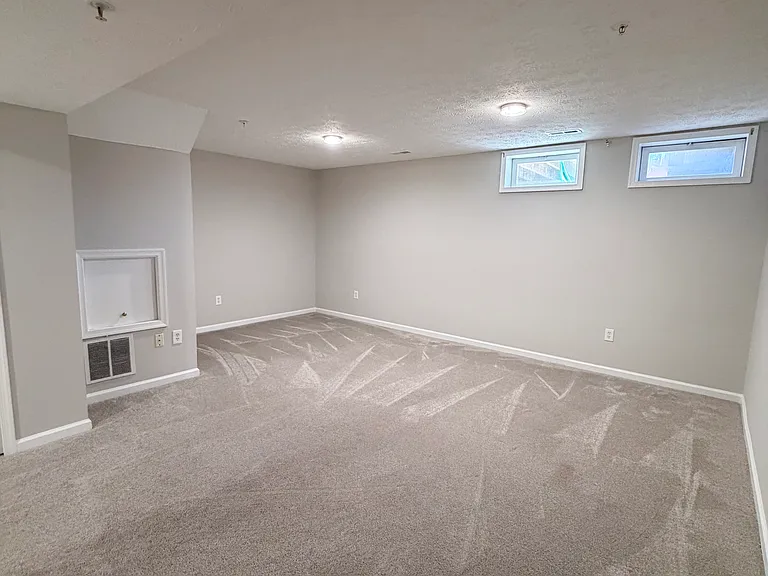 8732 Cresthill Ct — Photo 14
