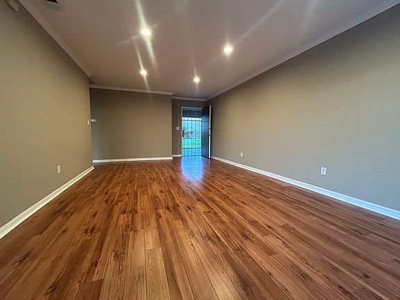 3rd image of 830 Bonita Ave #832