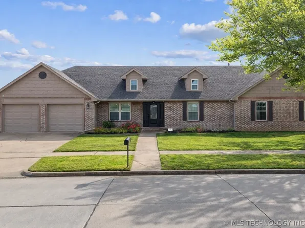 7705 N 127th East Ave, Owasso, OK 74055