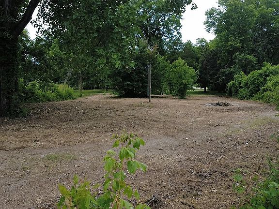 2nd image of 6011 Fisher Adams Rd