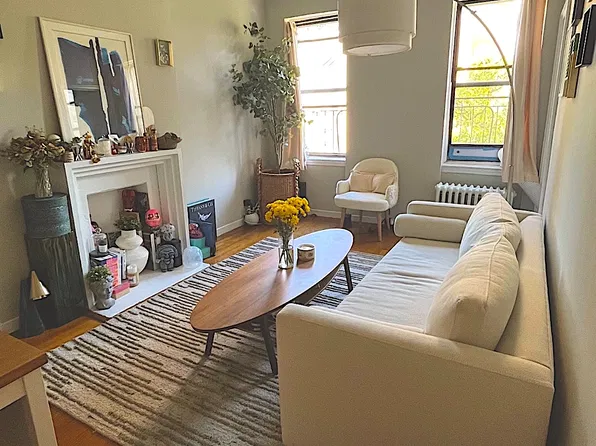 635 2nd Ave APT 4F, New York, NY 10016