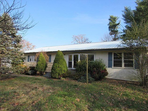 1st image of 1209 Greenfield Dr