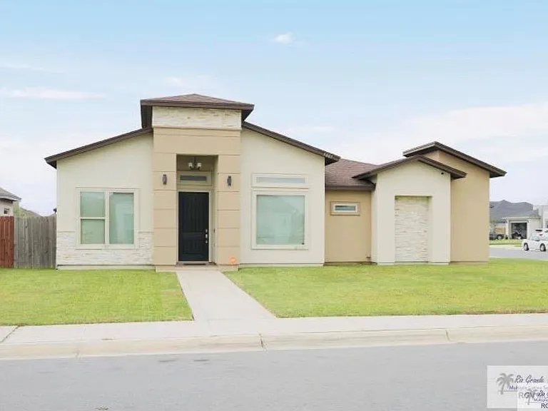 5807 Buckeye Ct — Photo 1