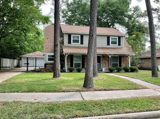 1723 Twin Elm Ln, Houston, TX 77073