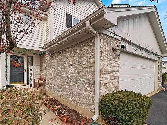 2nd image of 901 Ashley Ct