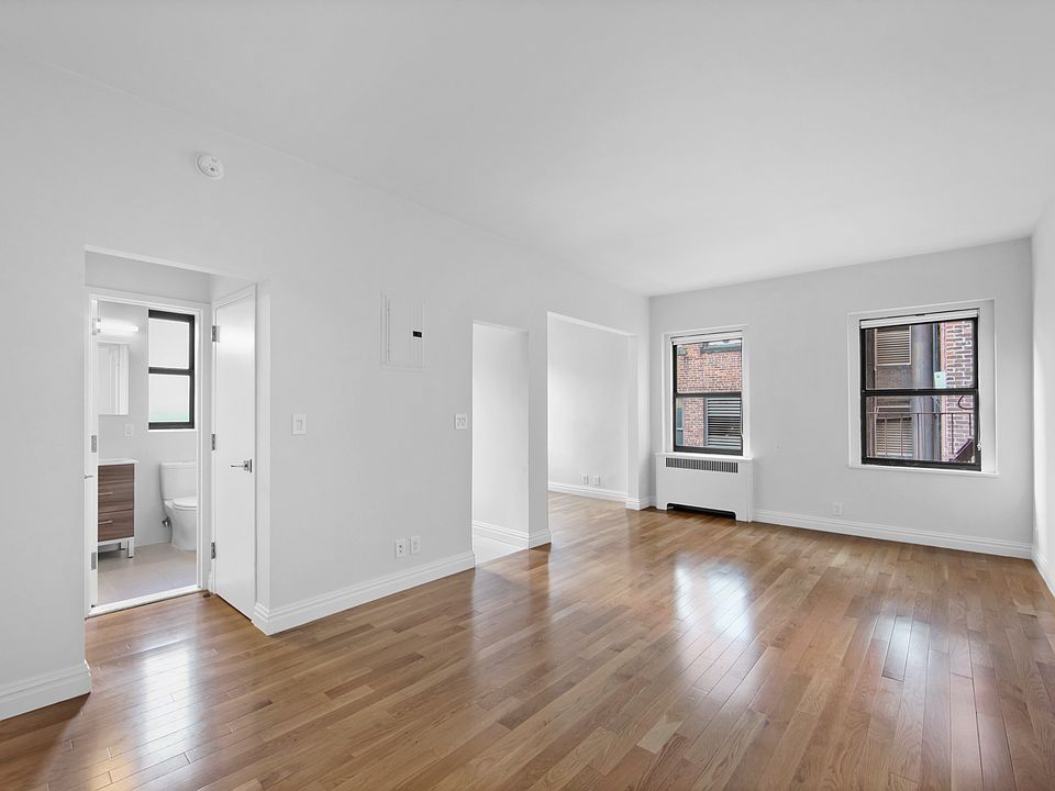 1st image of 8 Gramercy Park S APT 6C