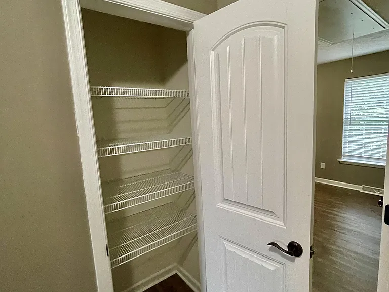 142 Old Tavern Cir #1 — Photo 21