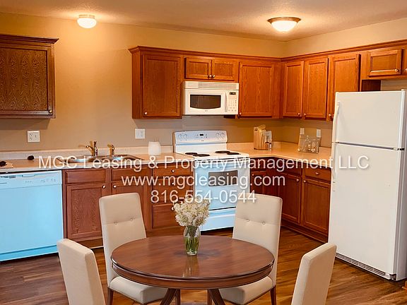 3rd image of 200 Blackjack Ave #B