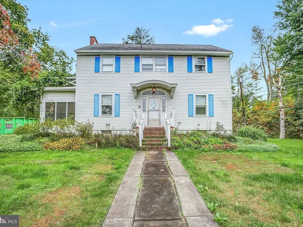 115 N 5th St, Halifax, PA 17032