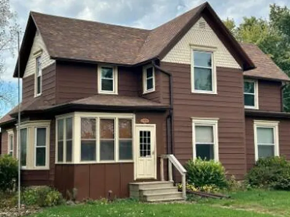 319 Sycamore St, Cambridge, IA 50046