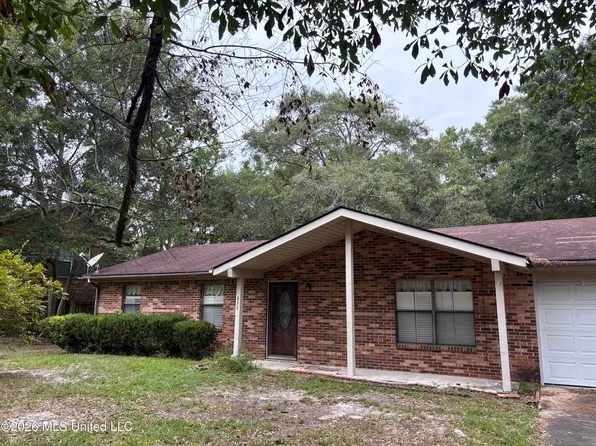 2913 Walker Ave, Pascagoula, MS 39567