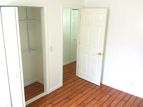 Upstairs Bedroom 1