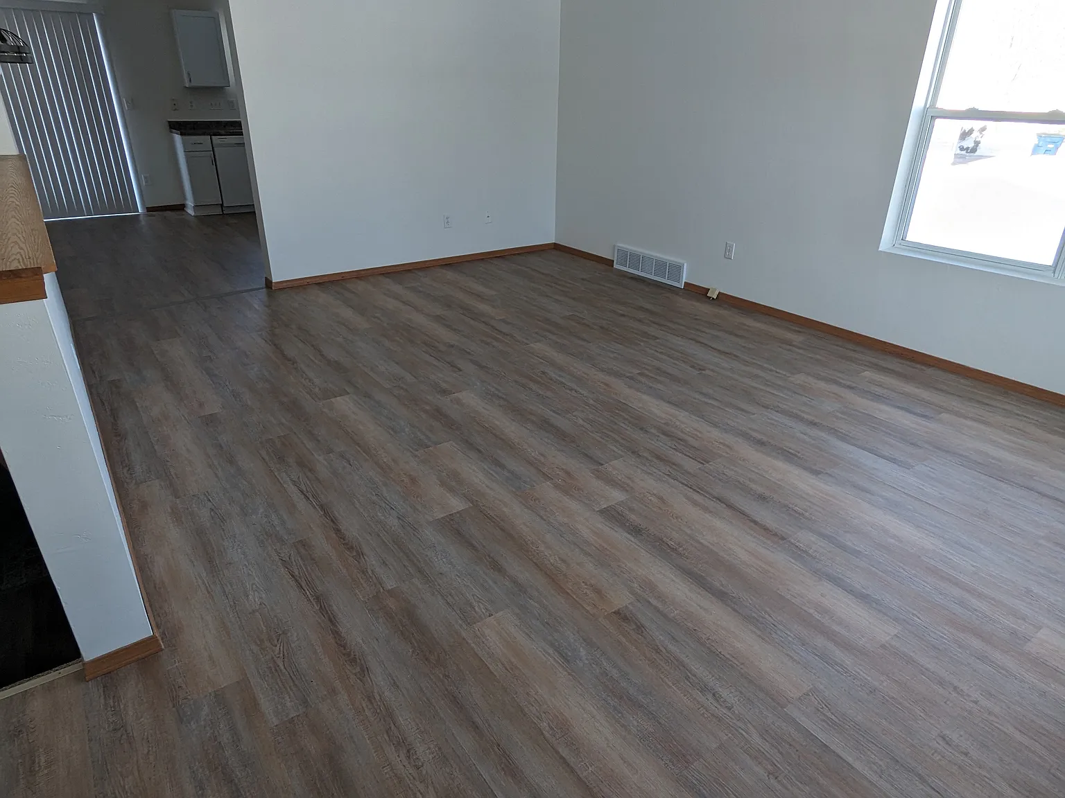 3 Bed 2 Bath Suamico Duplex Near Elementary School — Photo 2