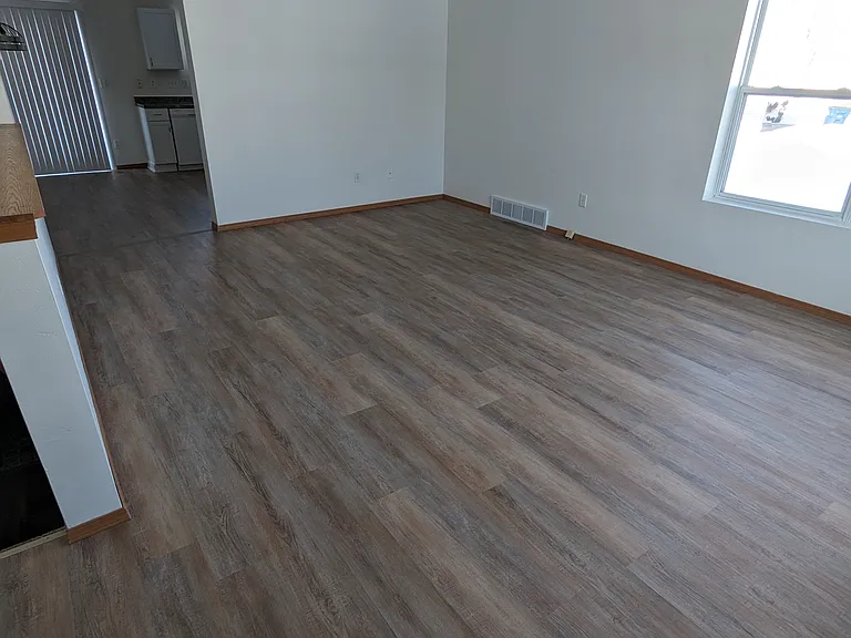 2949 Popplewood Ct — Photo 2