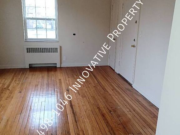 5th image of 712 S Grand Traverse St APT 6