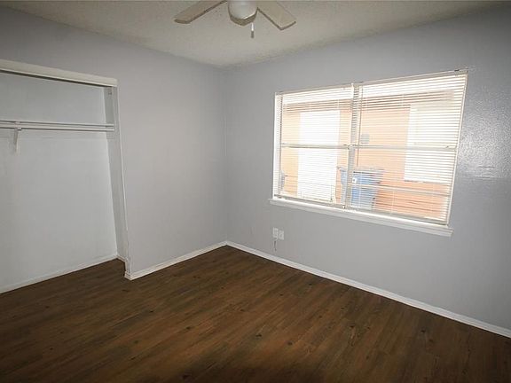 4th image of 5523 Farley Dr #A