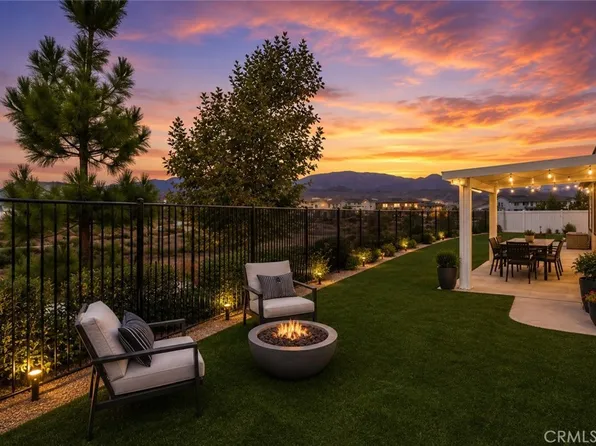 1389 Hazel Ln, Banning, CA 92220