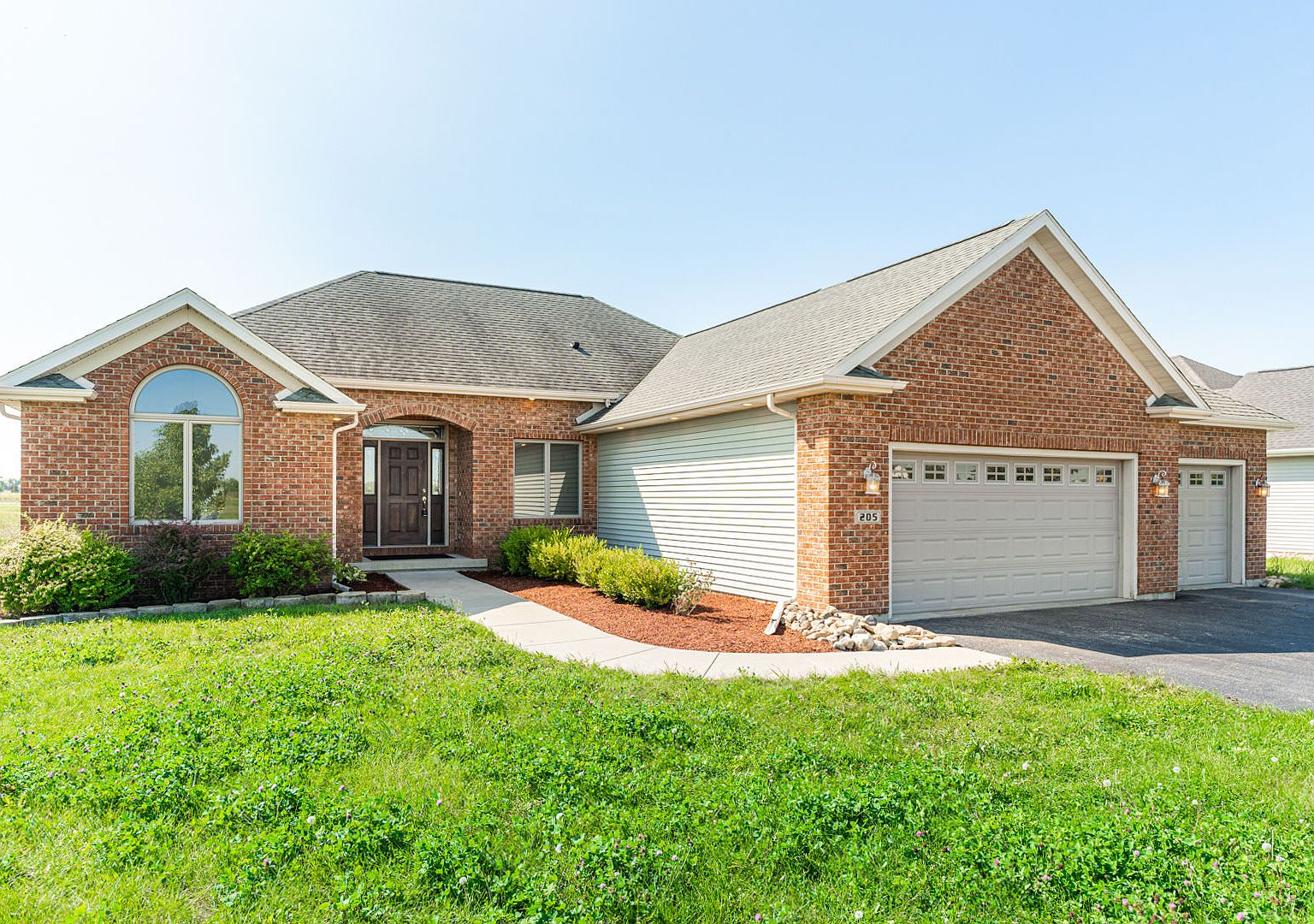 205 Chesterfield St, Waterman, IL 60556 | Zillow