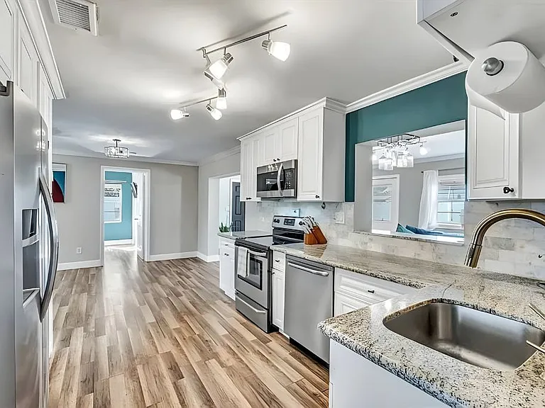 6941 Boston Dr — Photo 6