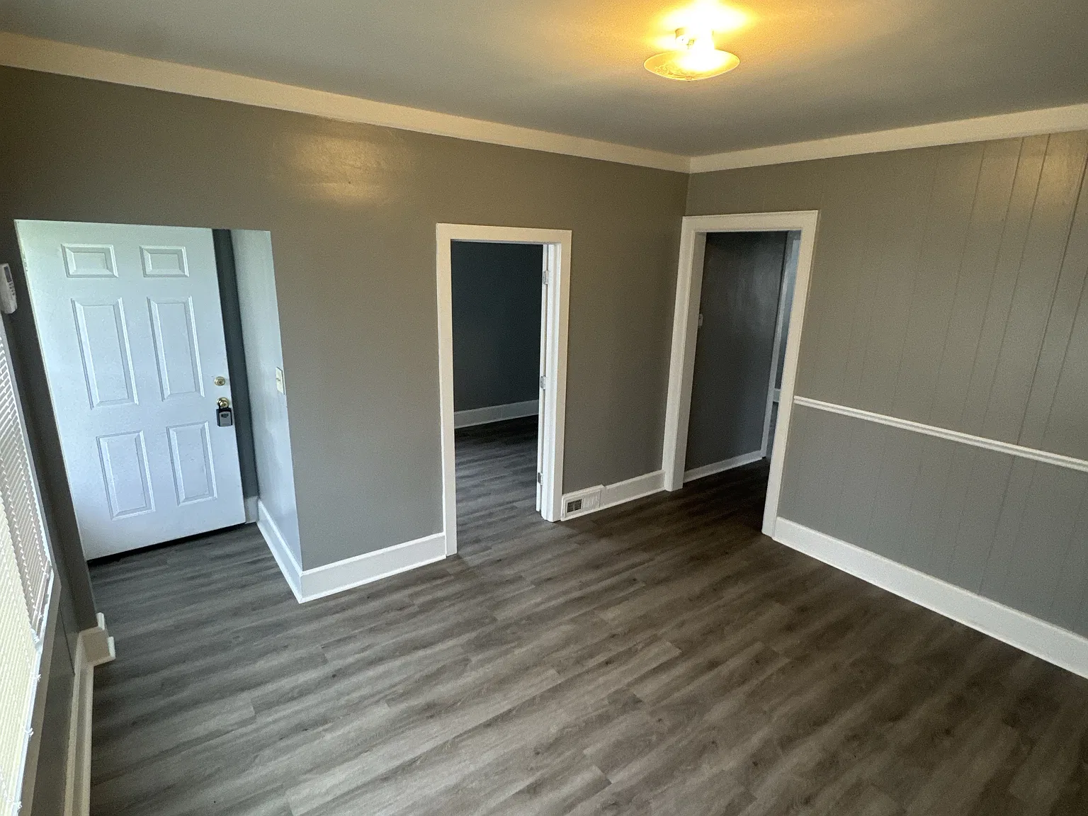 2 bed, 825 sqft, $1,400 — Photo 2