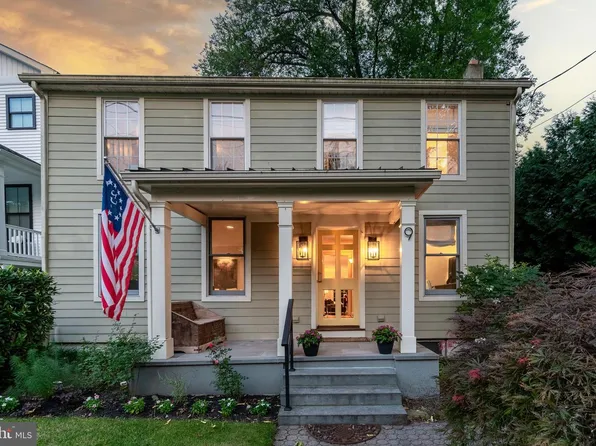 9 Ferry St, Stockton, NJ 08559