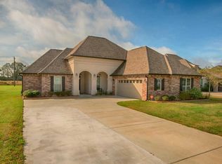 111 Hidden Ridge Dr, Lafayette, LA 70507