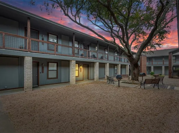 1326 S 12th St, Waco, TX 76706