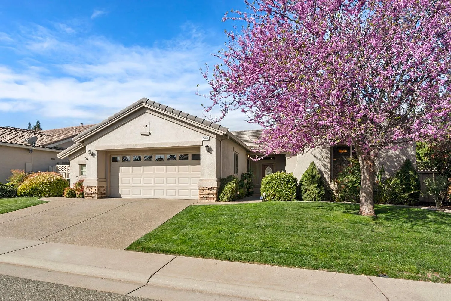 1400 Emerald Ln photo 1