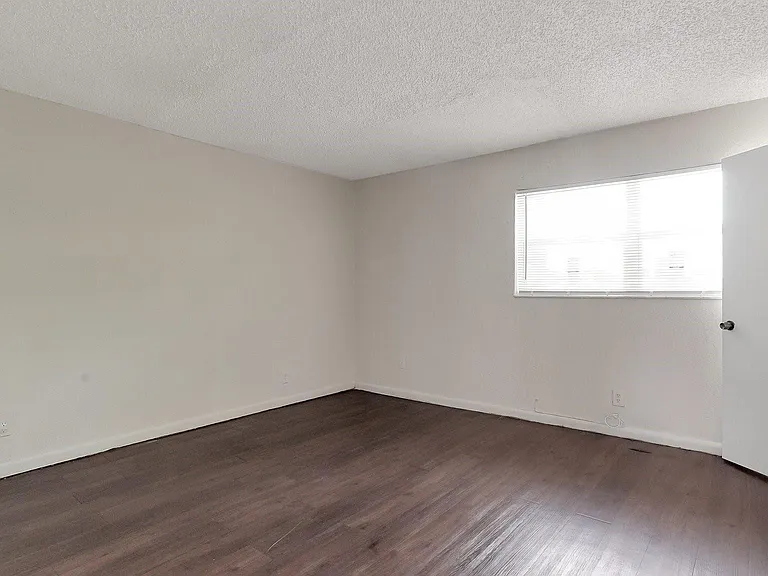 3760 NW 115th Ave #4 — Photo 13