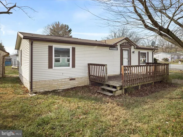 12025 N Scottish Ct, Hagerstown, MD 21740