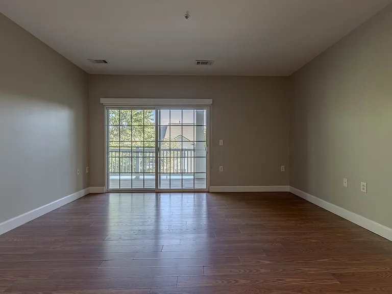 7321 Althorp Way #R5 — Photo 7