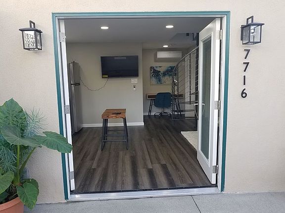 3rd image of 7716 Waring Ave