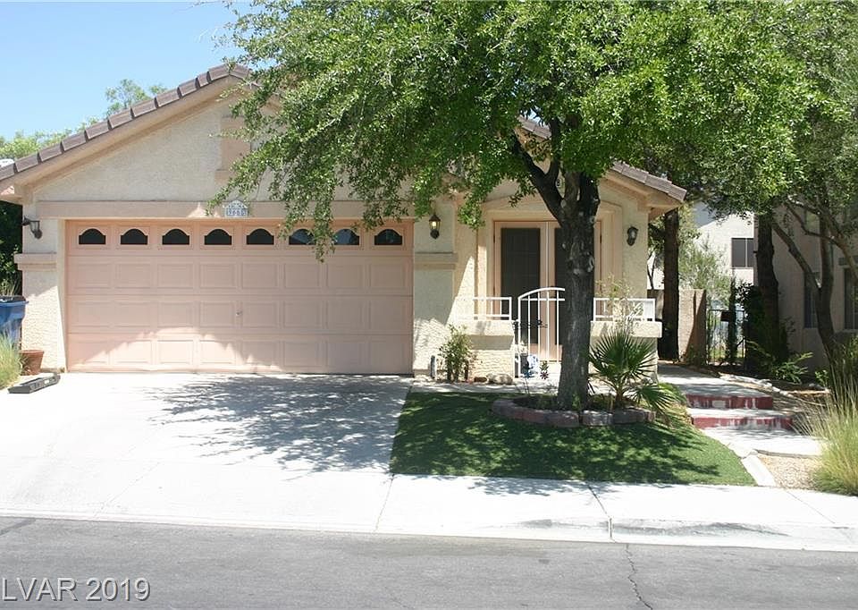 1st image of 9668 Fox Forest Ave
