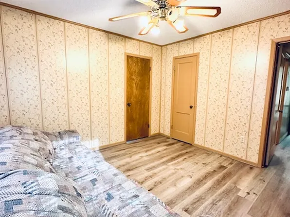 308 N A Ave, Kermit, TX 79745