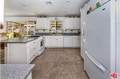 2nd image of 3026 Darlington Dr