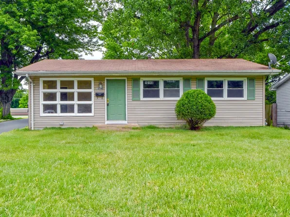 10148 Royal Dr, Saint Louis, MO 63136