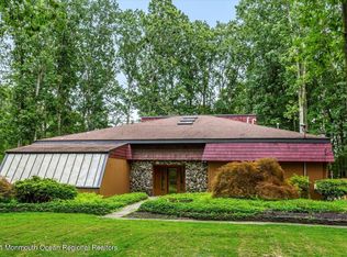 56 Lemon Rd, Farmingdale, NJ 07727