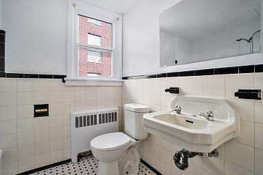 5th image of 20 Chapleau Ave #1503891