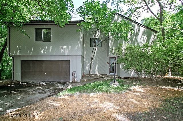 1st image of 30 Woodland Ct