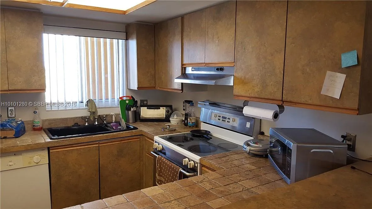 2 bed, 1100 sqft, $2,250 — Photo 1