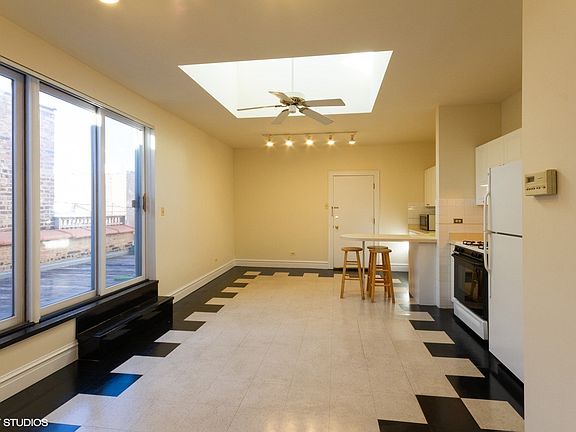2nd image of 4326 N Elston Ave Unit D