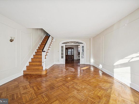 4th image of 7348 N Bouvier St